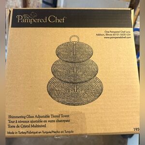 The Pampered Chef Shimmering Glass Adjustable Tiered Tower NEW IN BOX